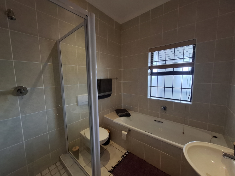 To Let 2 Bedroom Property for Rent in Big Bay Western Cape